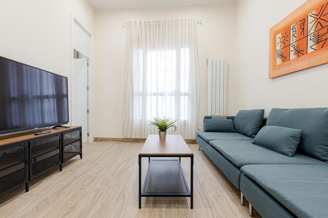 Latina XIII Apartment Мадрид Екстериор снимка