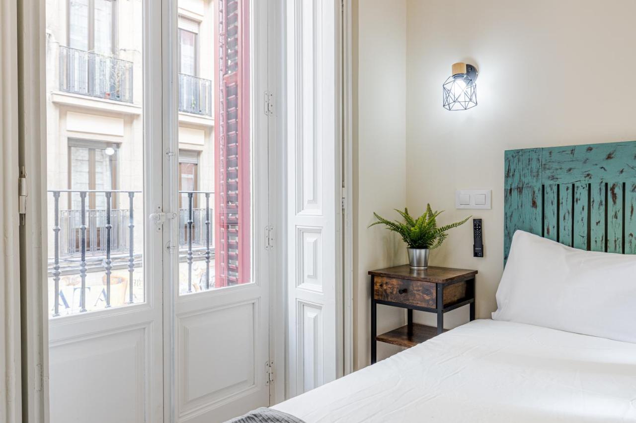 Latina XIII Apartment Мадрид Екстериор снимка