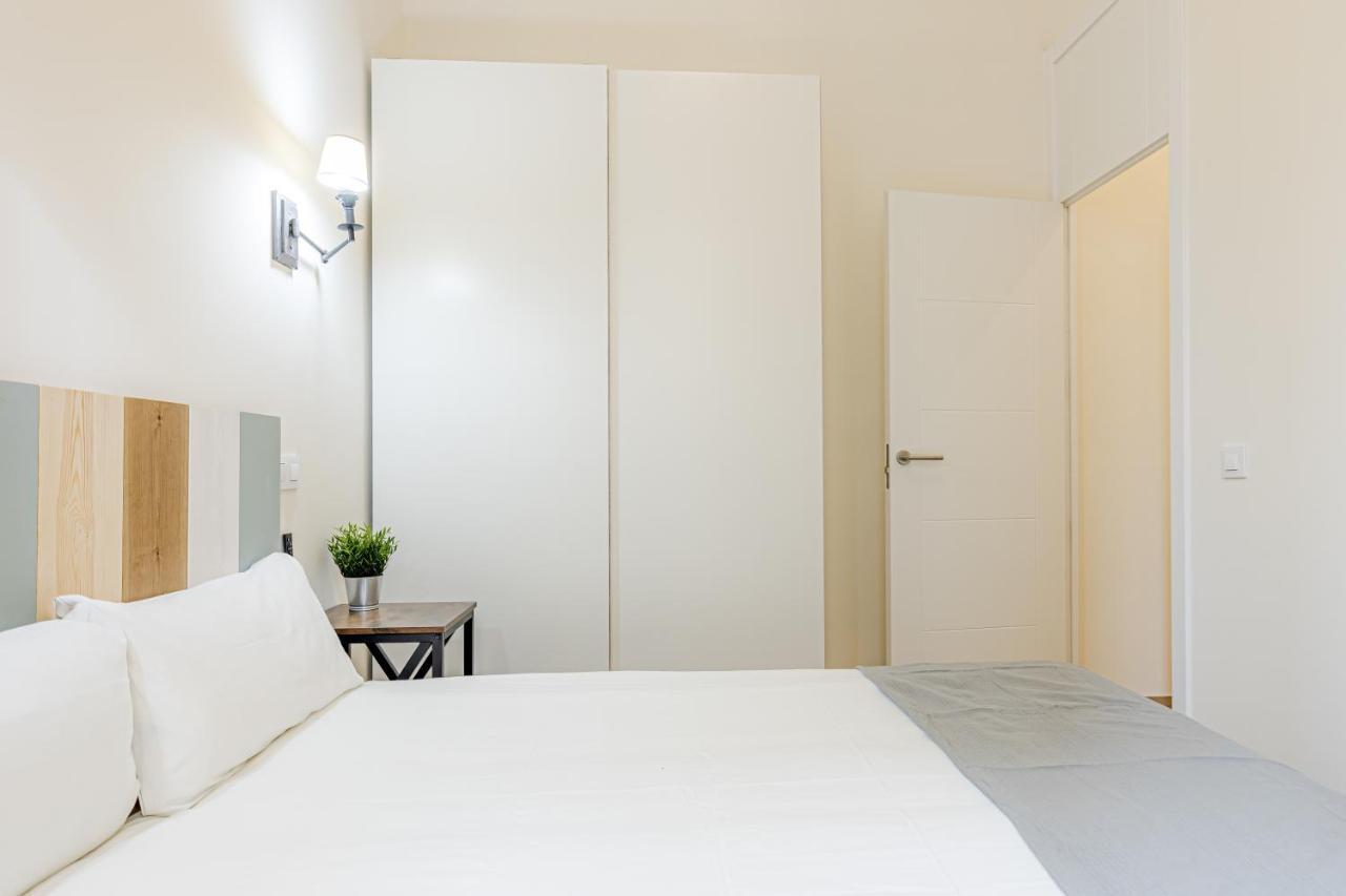 Latina XIII Apartment Мадрид Екстериор снимка