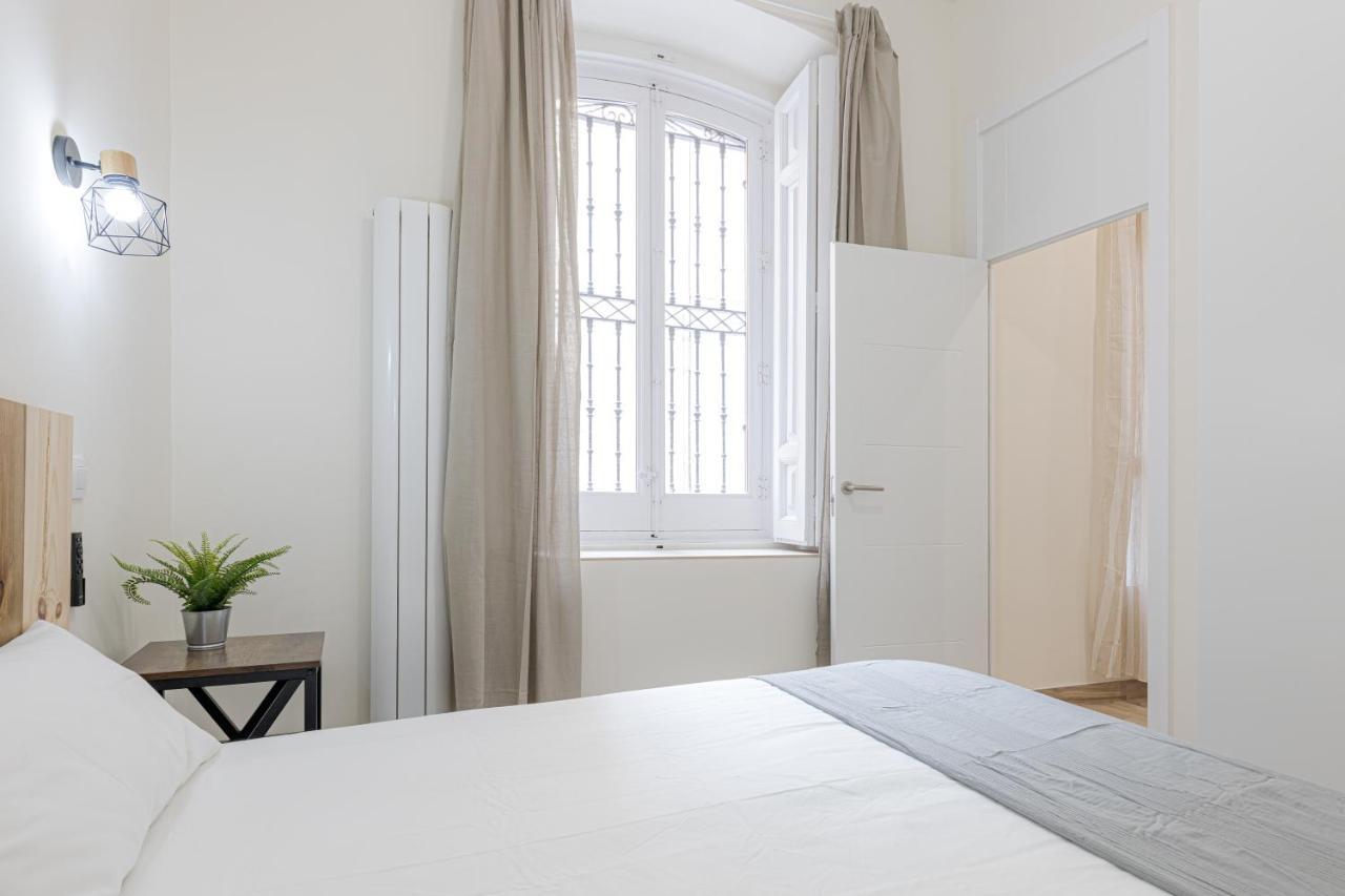 Latina XIII Apartment Мадрид Екстериор снимка