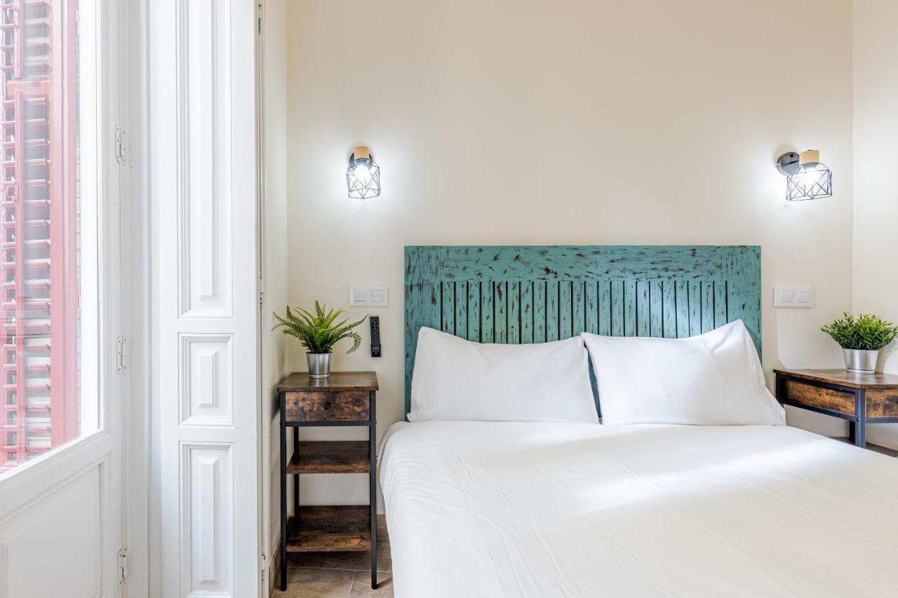 Latina XIII Apartment Мадрид Екстериор снимка